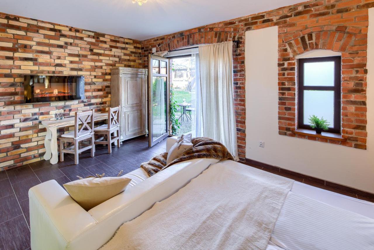 Folwark Bialych Bocianow Guest House Kamionka  Ngoại thất bức ảnh